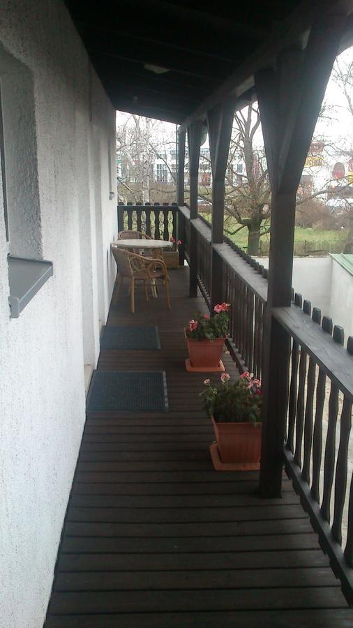 Gasthaus Zur Hecke Schoenefeld Exterior photo